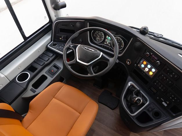 35 Seater Yutong 2026_Page_4_Image_0001